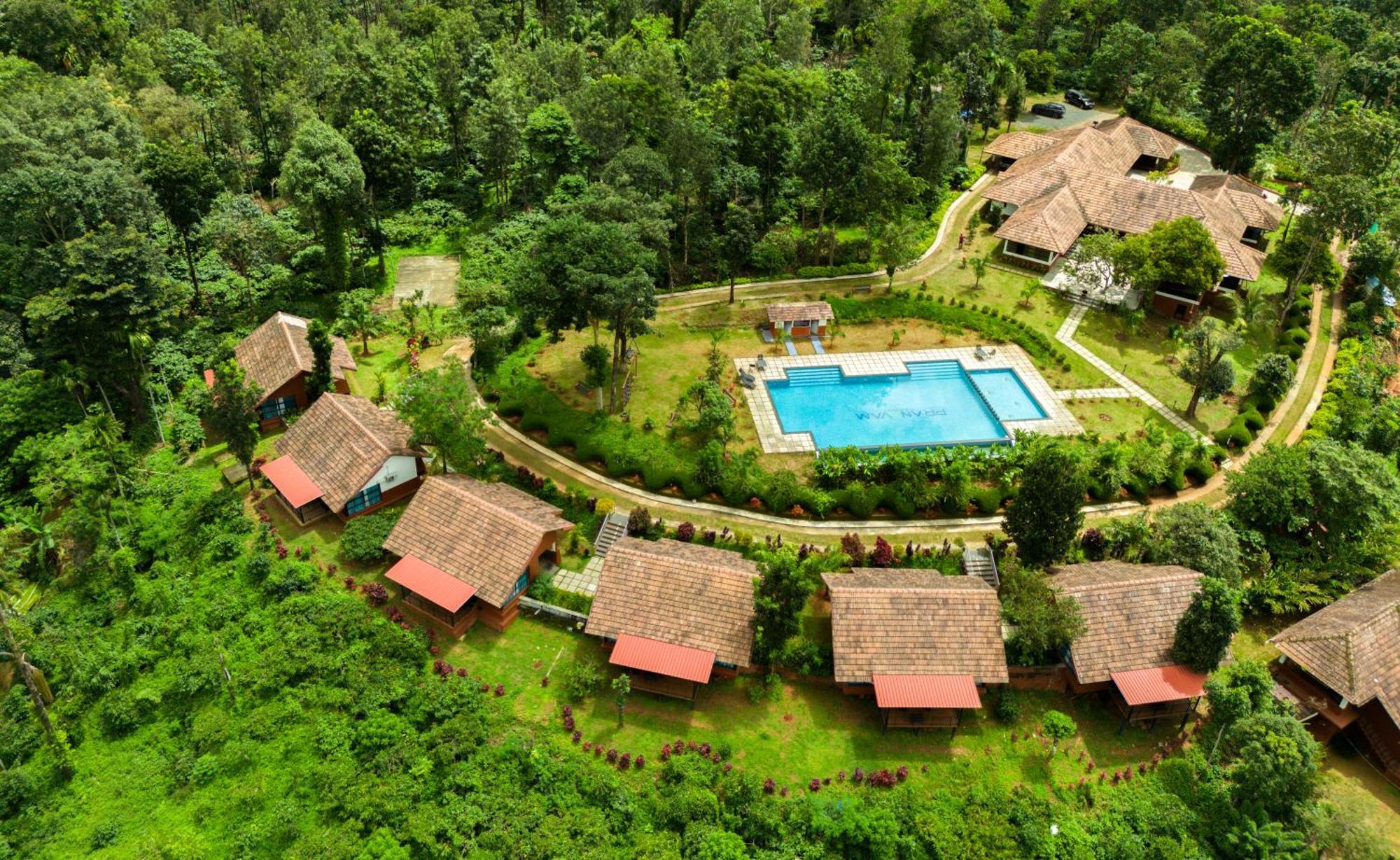 Pranavam Resort & Spa Tariyod Exterior photo
